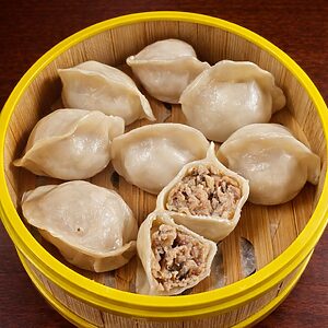 Steamed Chicken & Mushroom Dumplings (8pcs)